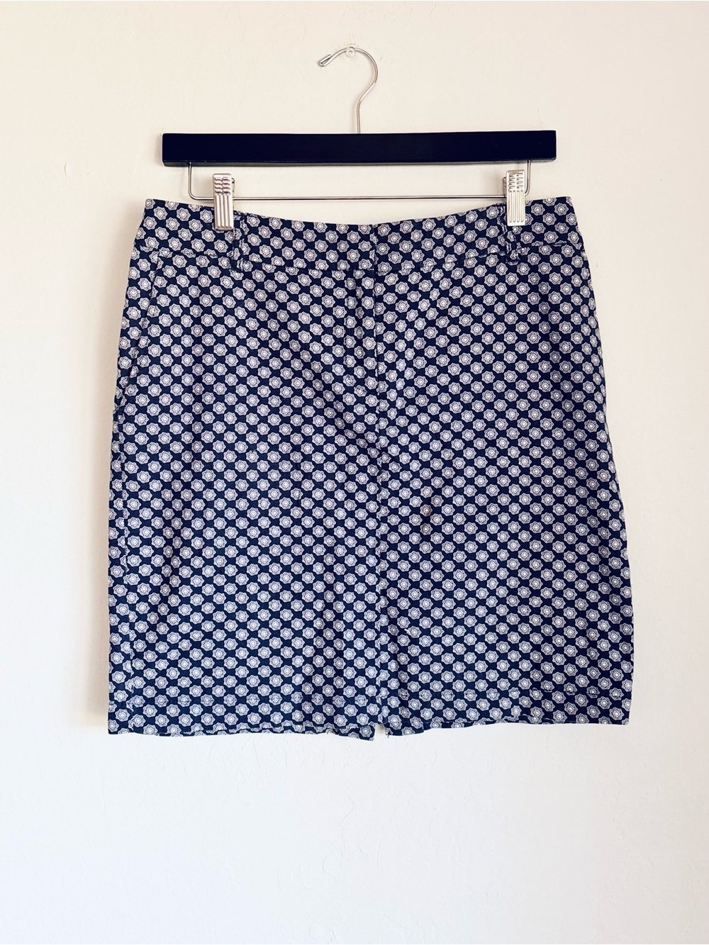 Dalia Collection Navy and White Print Mini Skirt, Pockets, Sz S